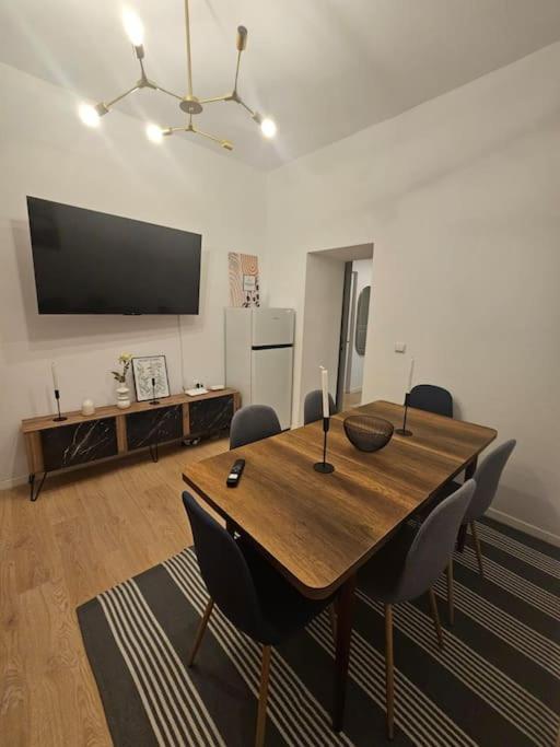 Heart Of City Center 4Br 2Bath 10 Pers Bucarest Exterior foto